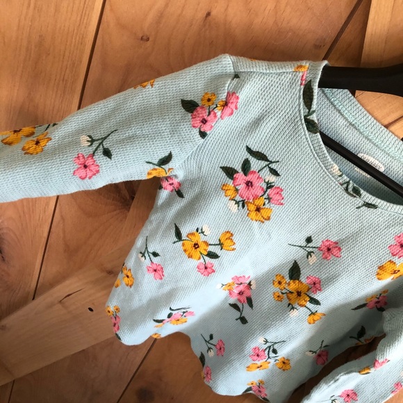 Floral Old Navy Thermal - Picture 2 of 4